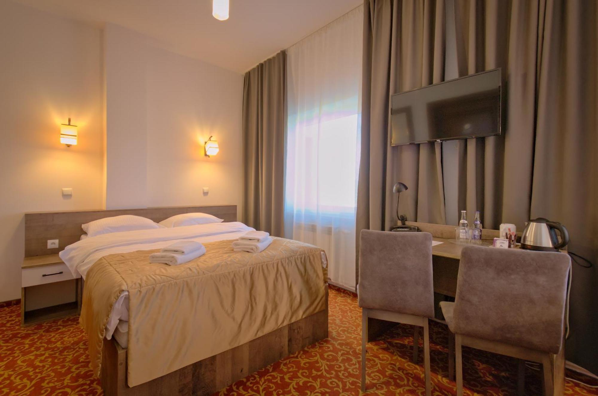 Hotel Sezam 마초바 외부 사진