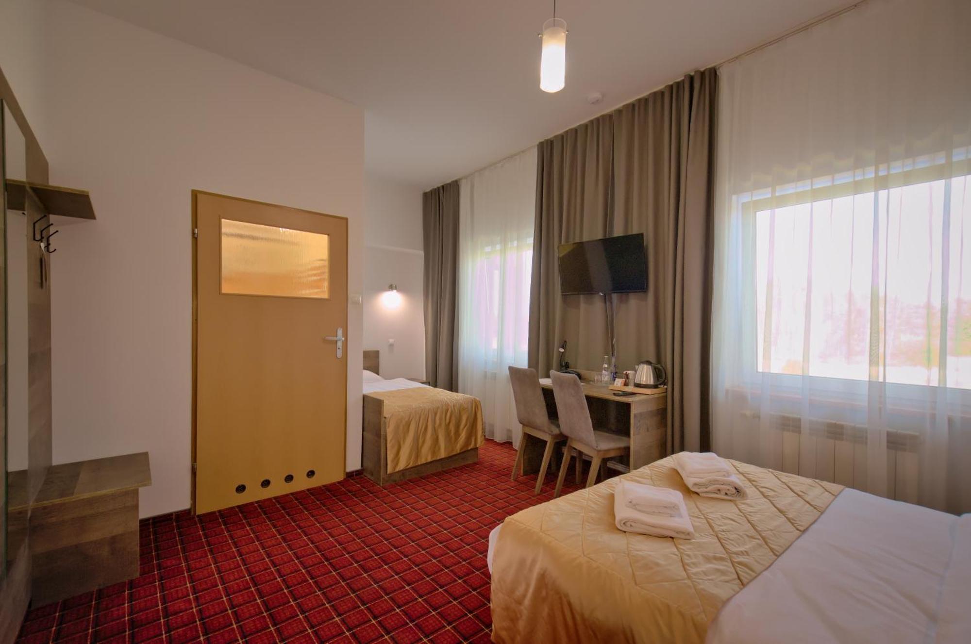 Hotel Sezam 마초바 외부 사진