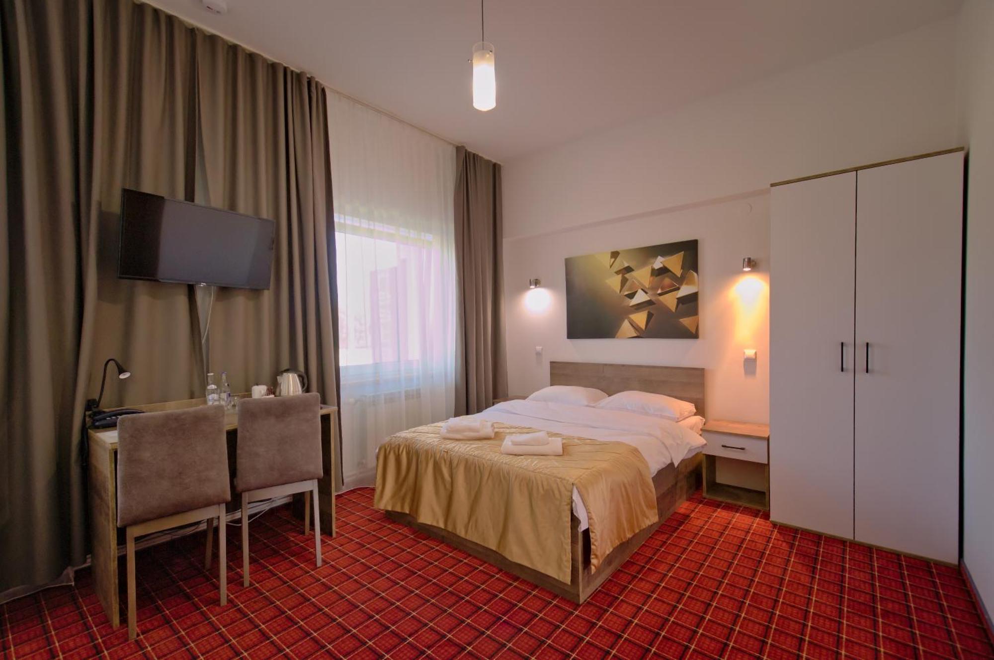 Hotel Sezam 마초바 외부 사진