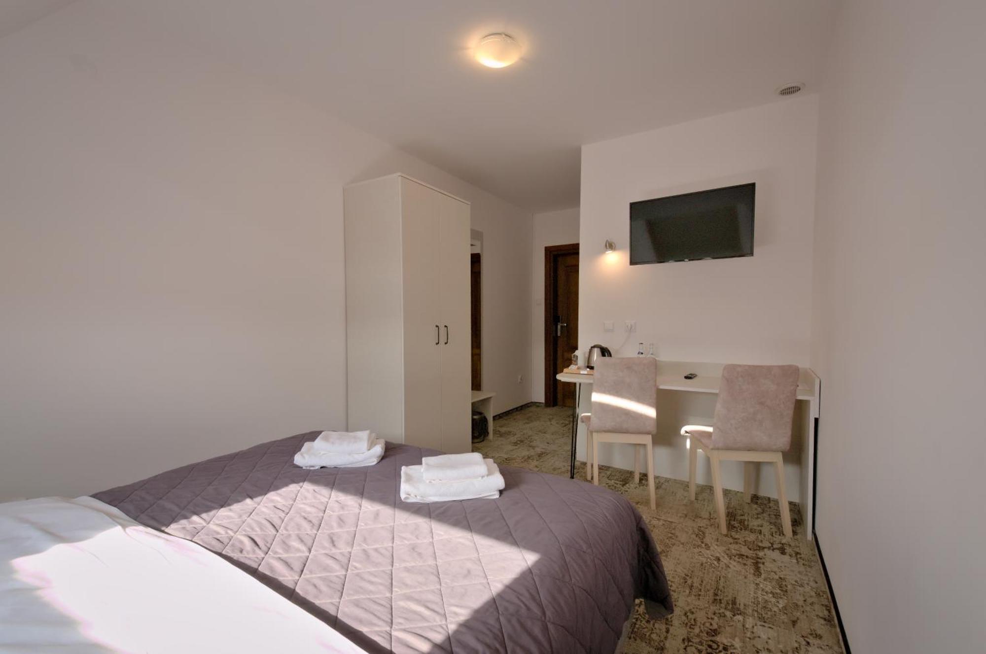 Hotel Sezam 마초바 외부 사진
