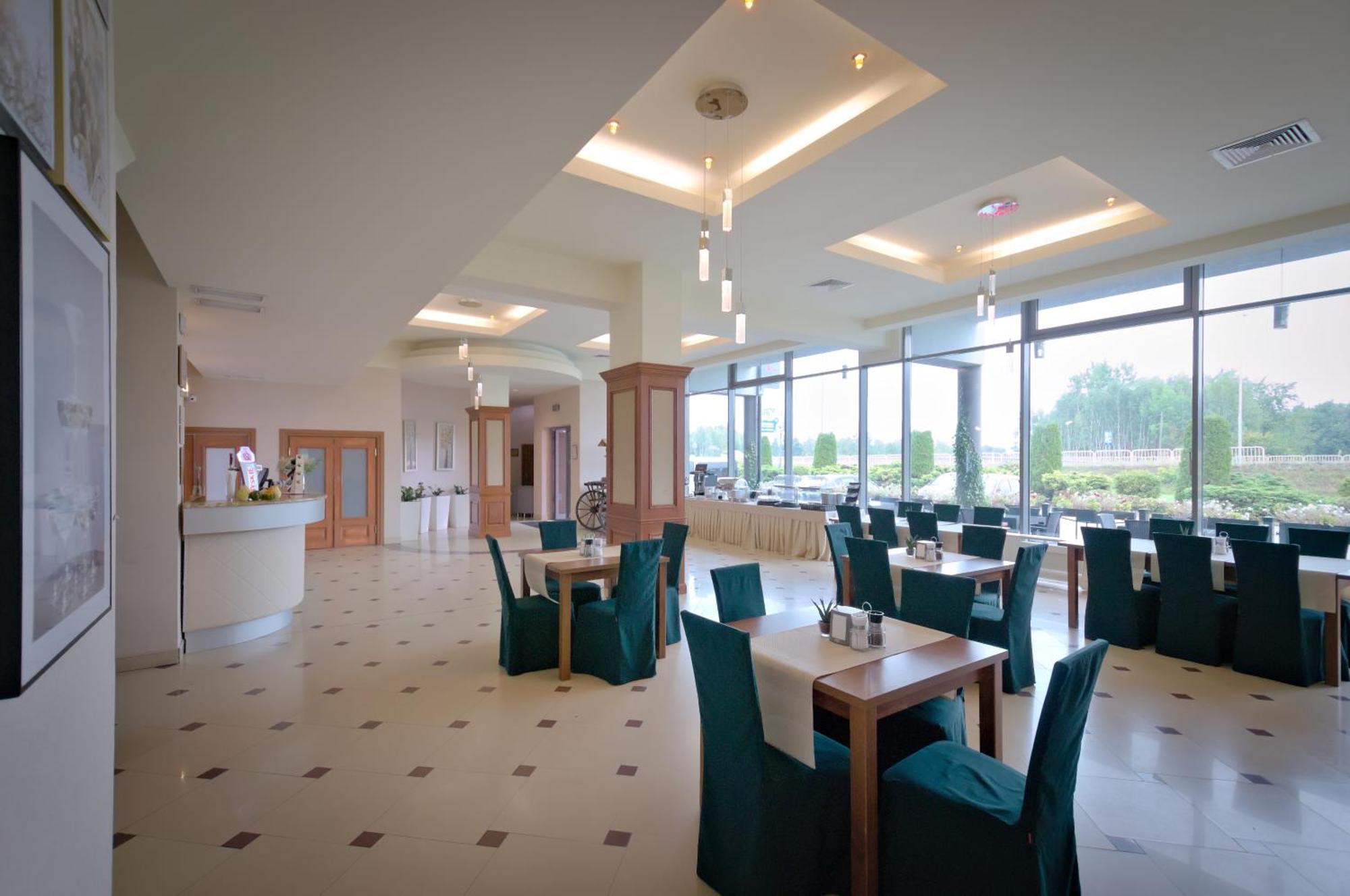 Hotel Sezam 마초바 외부 사진