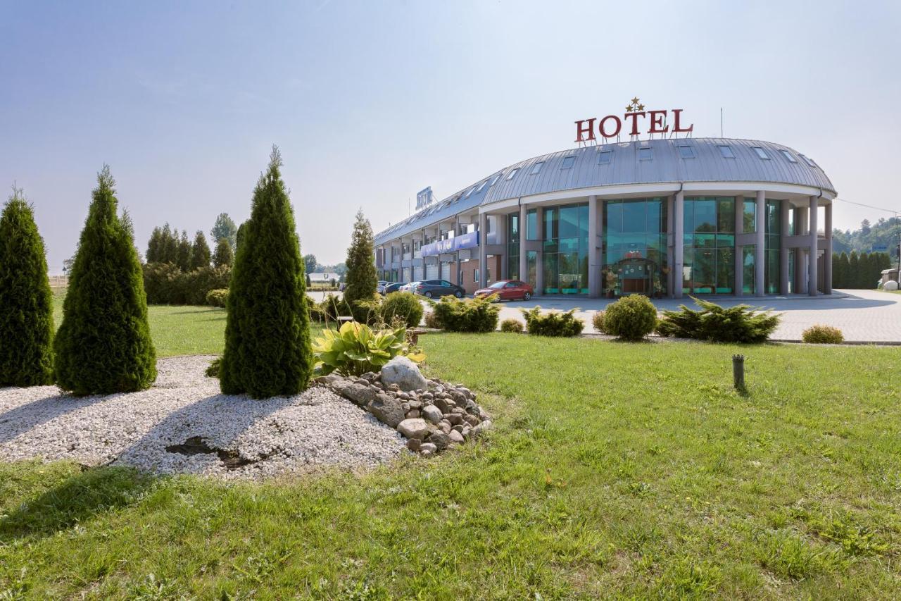 Hotel Sezam 마초바 외부 사진