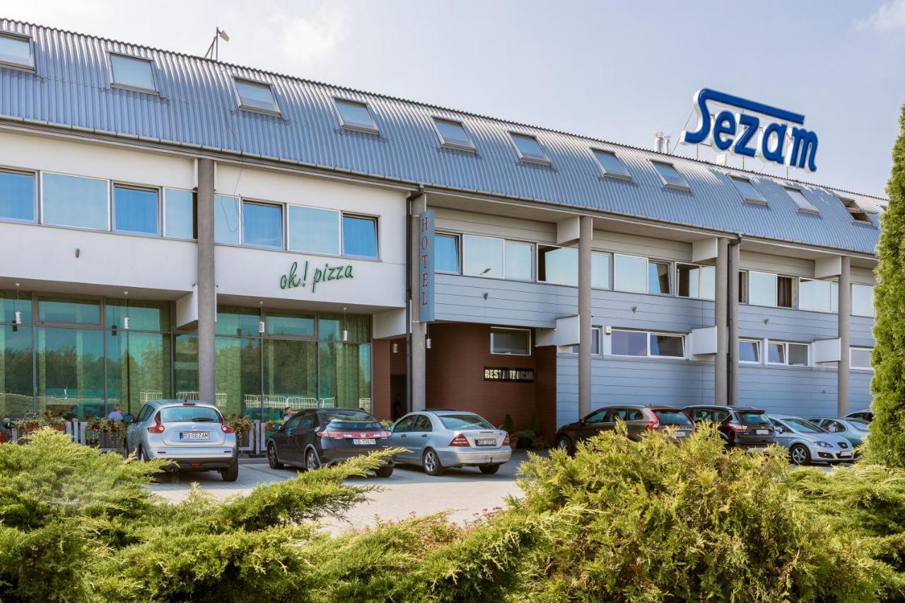 Hotel Sezam 마초바 외부 사진